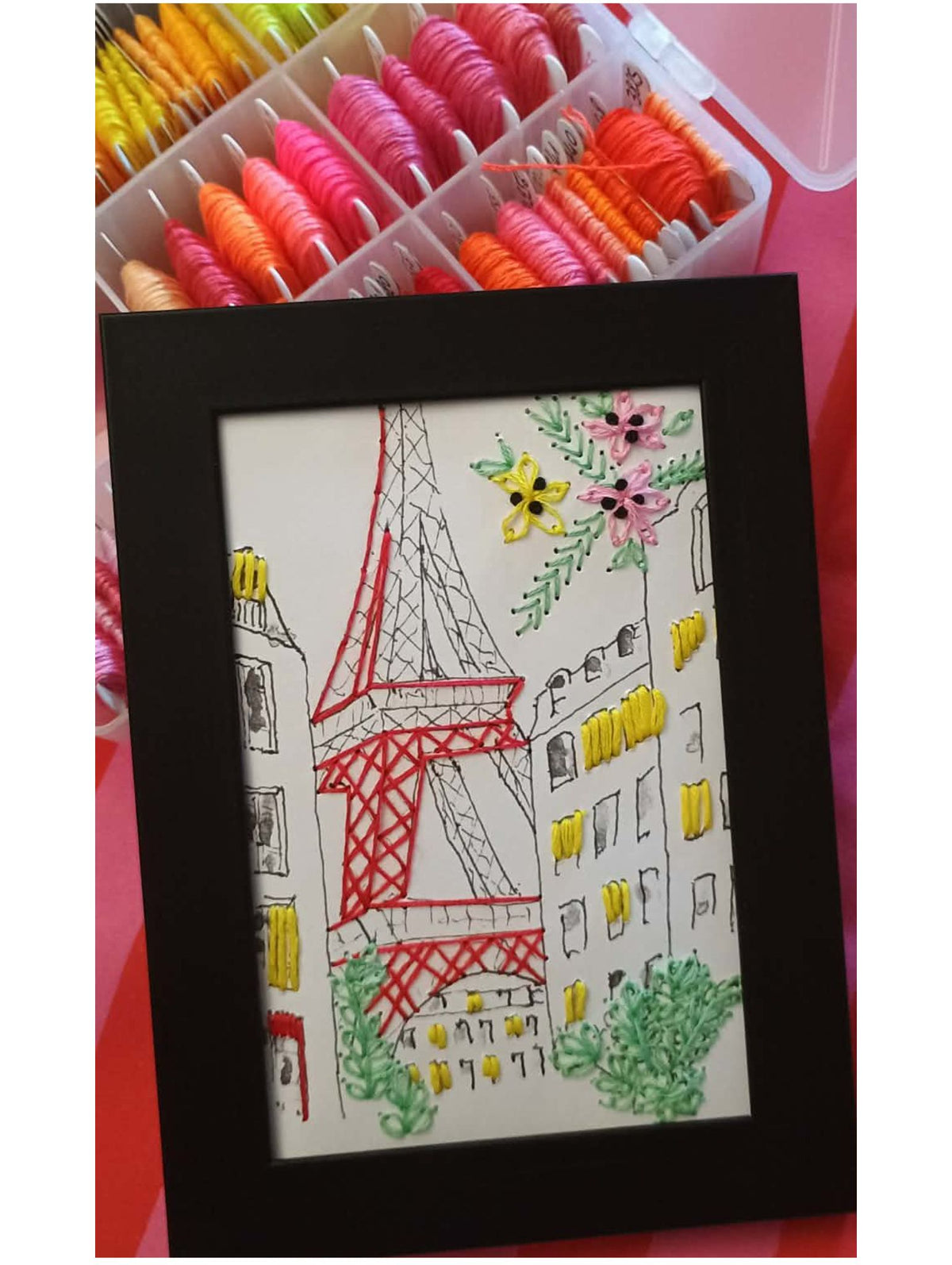 Carte à Broder "La Tour Eiffel"